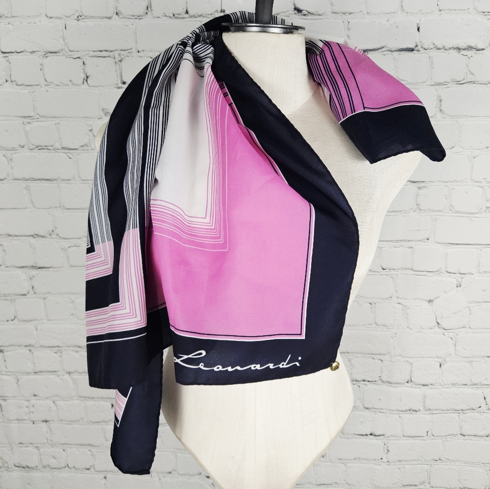 LEONARDI | vintage square flowy colour block scarf